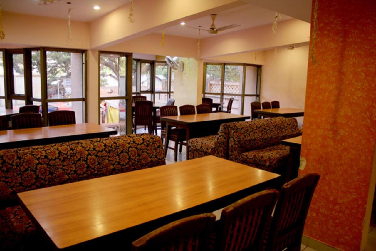 รังโคลี รีทรีต Hotel มาเทรัน ภายนอก รูปภาพ