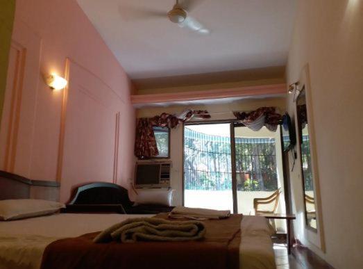 รังโคลี รีทรีต Hotel มาเทรัน ภายนอก รูปภาพ