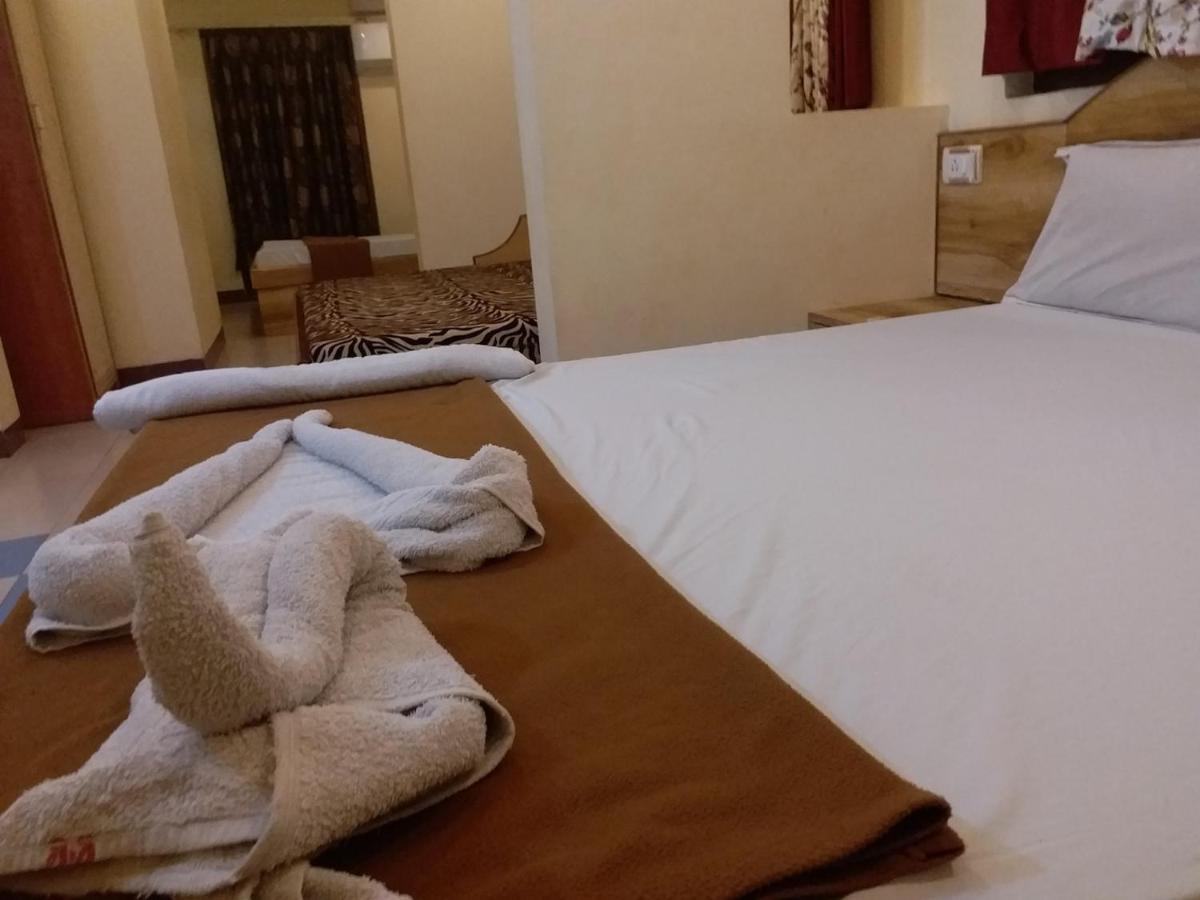 รังโคลี รีทรีต Hotel มาเทรัน ภายนอก รูปภาพ