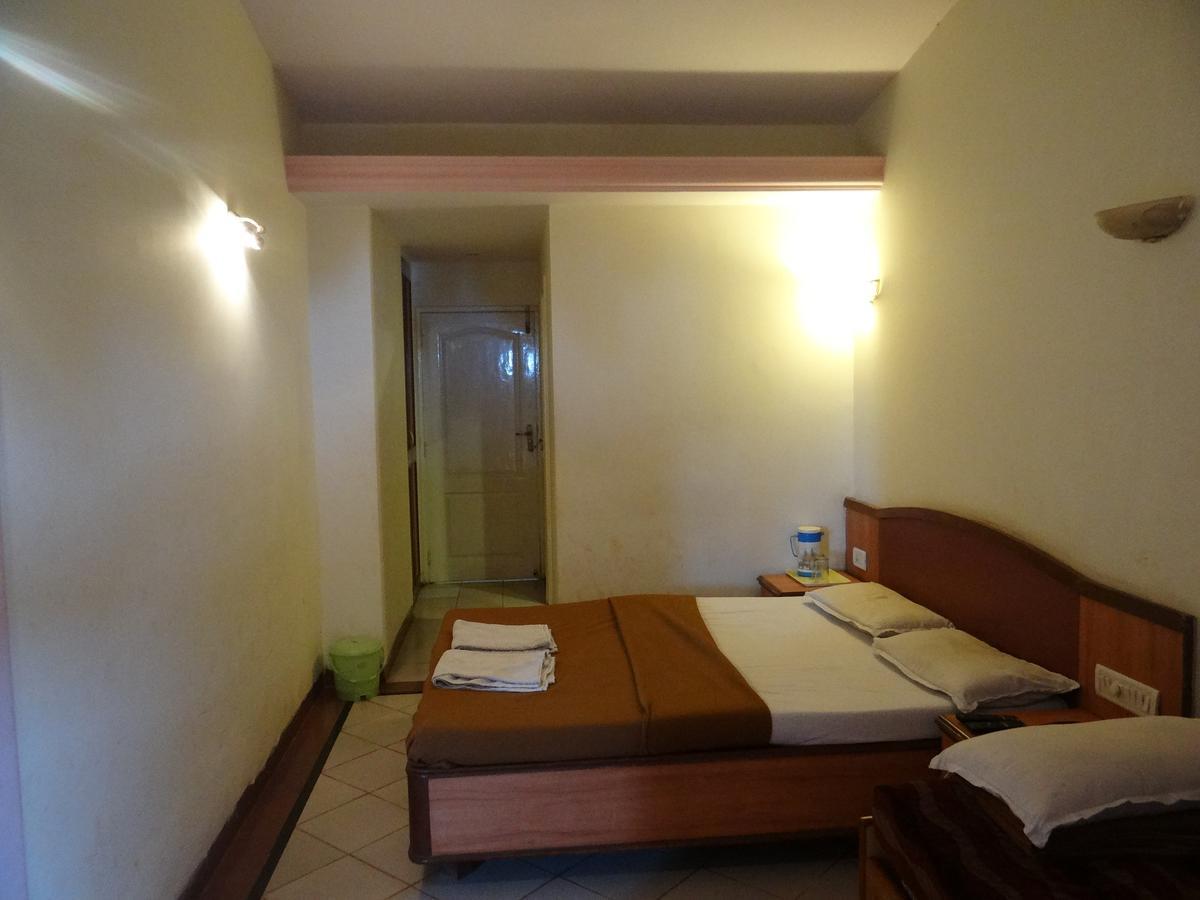 รังโคลี รีทรีต Hotel มาเทรัน ภายนอก รูปภาพ