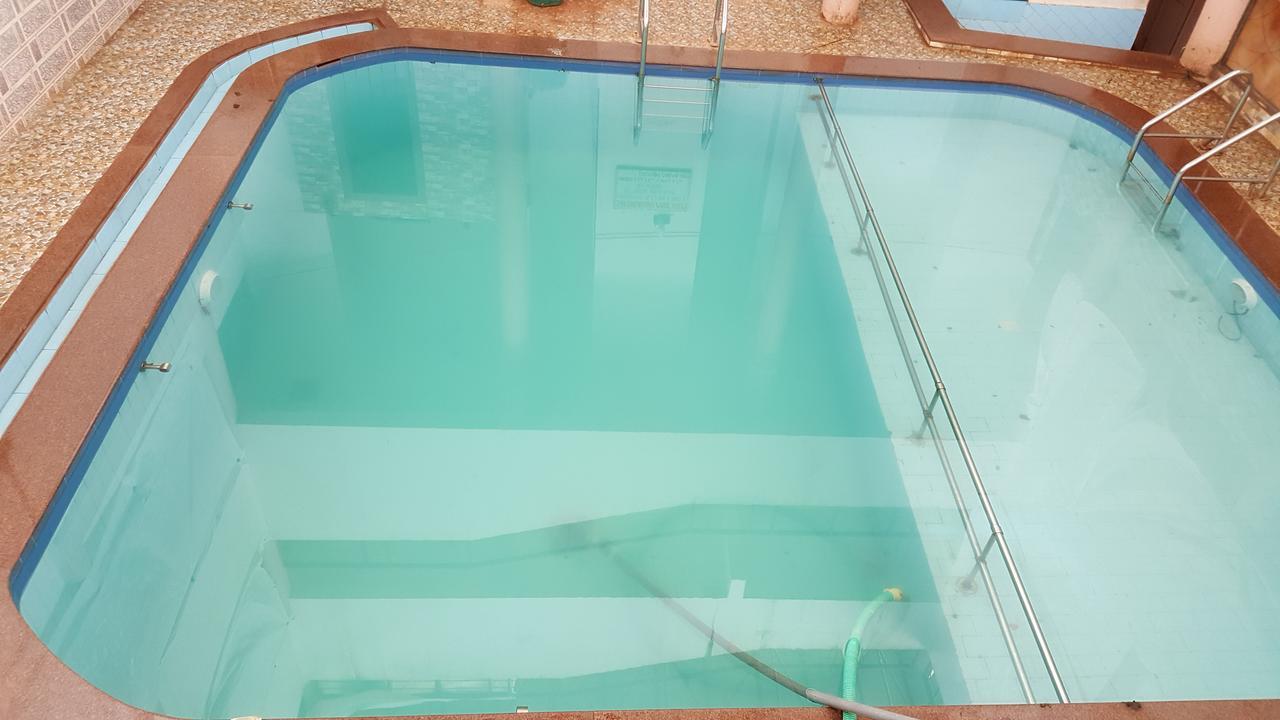 รังโคลี รีทรีต Hotel มาเทรัน ภายนอก รูปภาพ