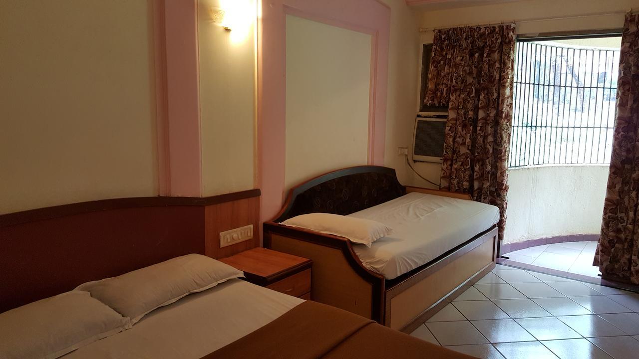 รังโคลี รีทรีต Hotel มาเทรัน ภายนอก รูปภาพ