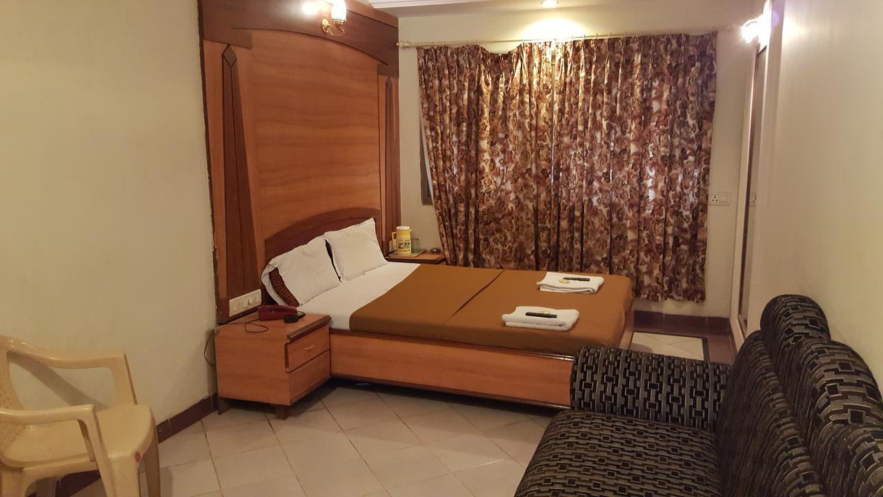 รังโคลี รีทรีต Hotel มาเทรัน ภายนอก รูปภาพ